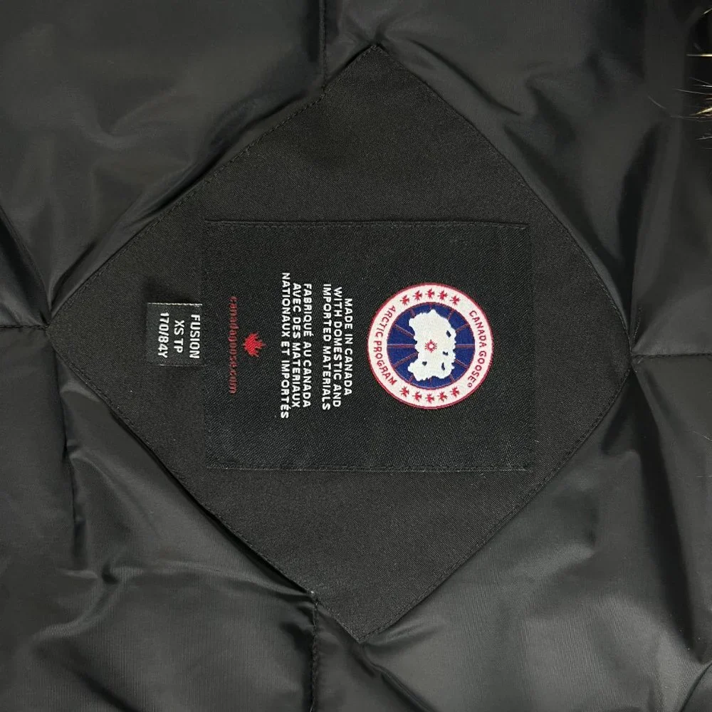 Canada Goose Black Down Jacket - Picture 3 of 13